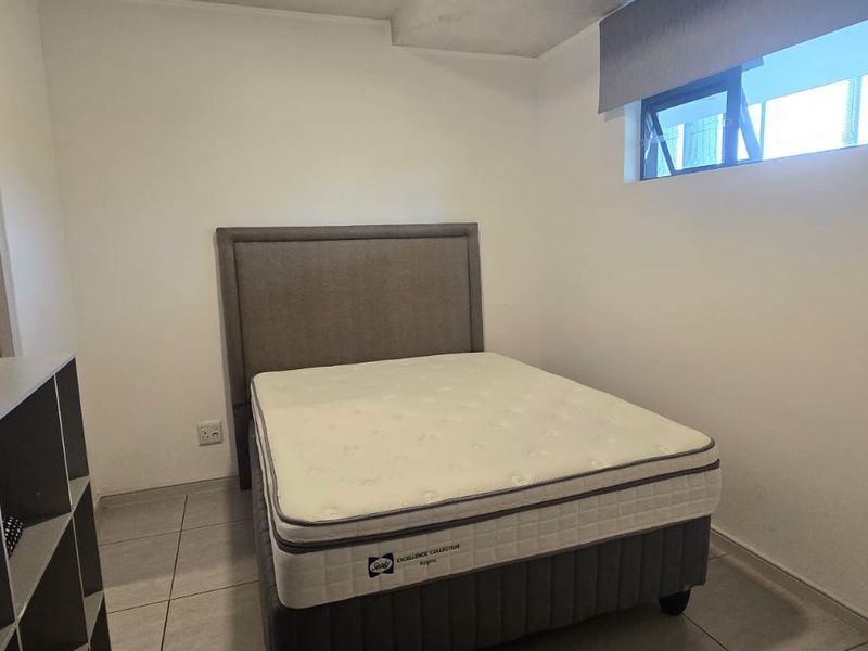 2 Bedroom 2Bathroom Furnished - Photo 7