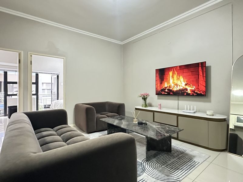 Modern Fully Furnished 2 Bedroom Apartment - Photo 3