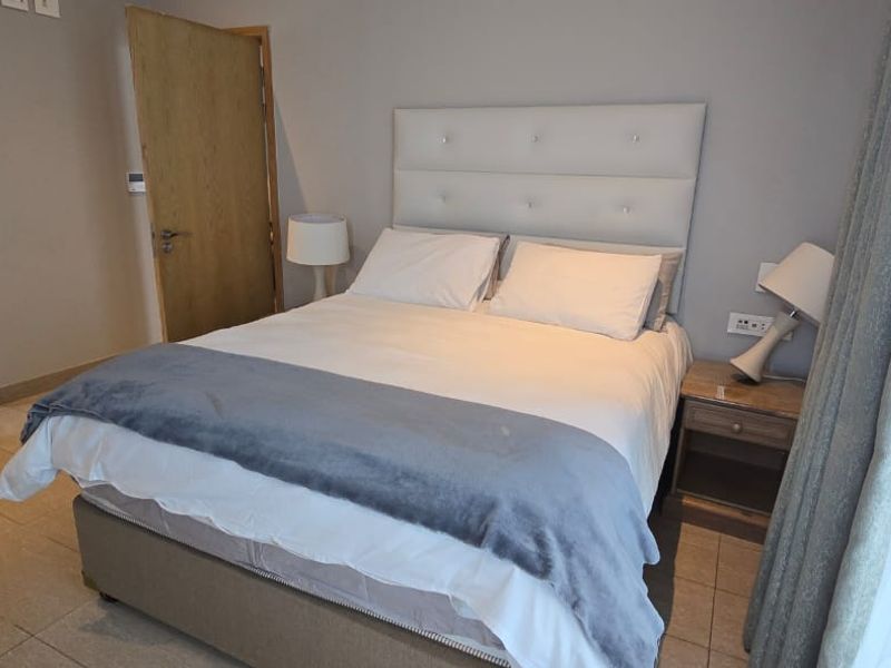 Furnished 3 Bedroom, 3 Bathroom Apartment – To Let - Photo 9