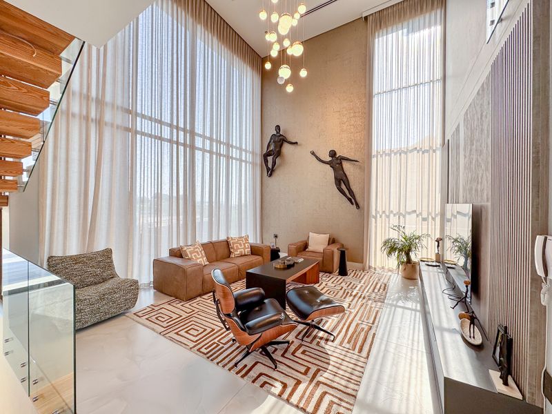 Exclusive 4-Bedroom Luxury Residence in Prestigious Izinga. - Photo 2