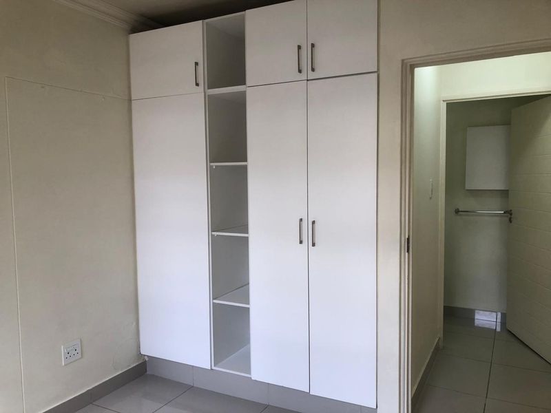 Cozy one bedroom available immediately!! - Photo 9