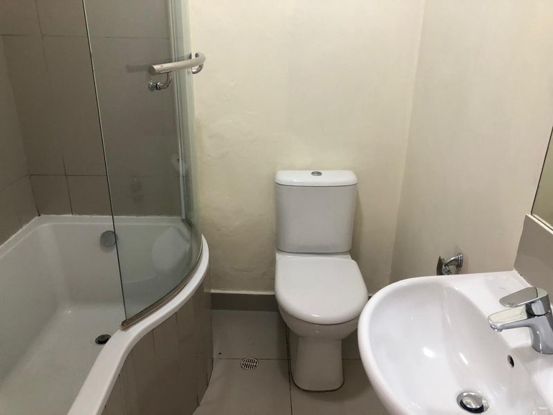 Cozy one bedroom available immediately!! - Photo 7