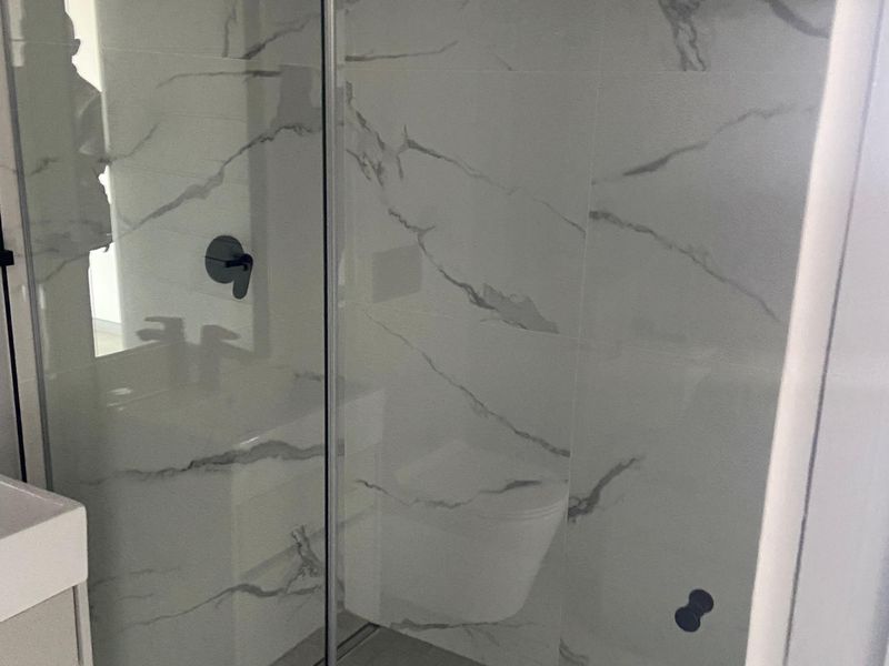 Luxury Penthouse - Umhlanga Ridge to let - Photo 8