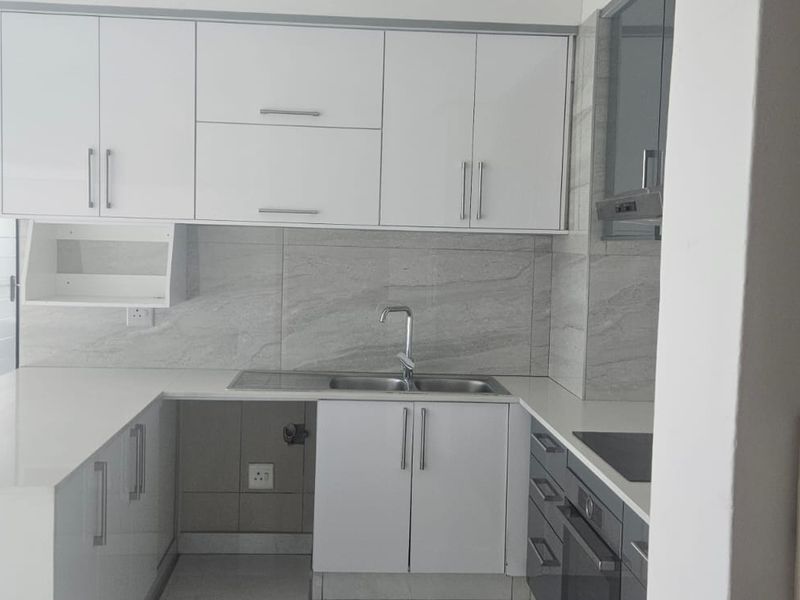 Prime Property Presents Aldrovande Palace 3 bedroom apartment for rent - Photo 5