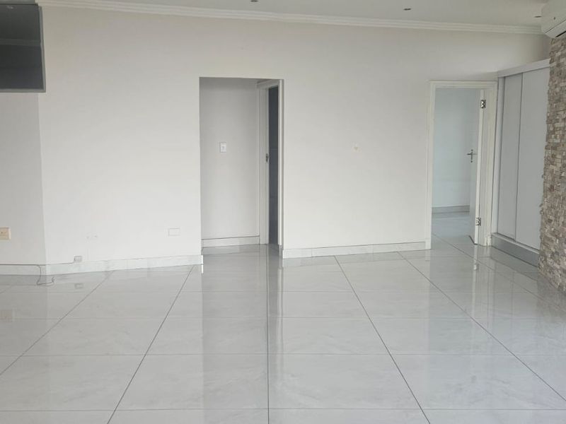 Prime Property Presents Aldrovande Palace 3 bedroom apartment for rent - Photo 10