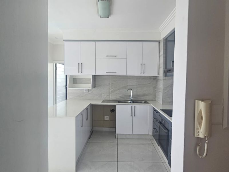 Prime Property Presents Aldrovande Palace 3 bedroom apartment for rent - Photo 3