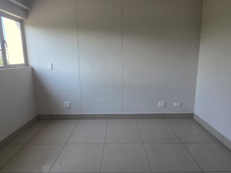 Two Bedroom Two Bathroom- Sale - Photo 4