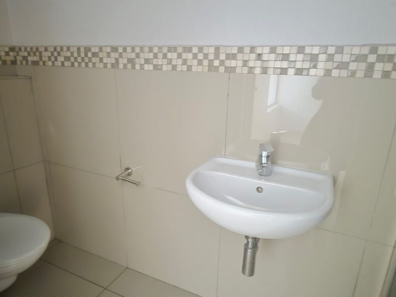 Two Bedroom Two Bathroom- Sale - Photo 10