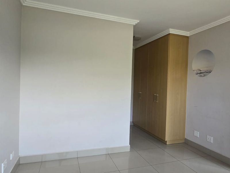 Two Bedroom Two Bathroom- Sale - Photo 8