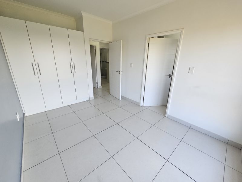Prime property - Modern living - Photo 8