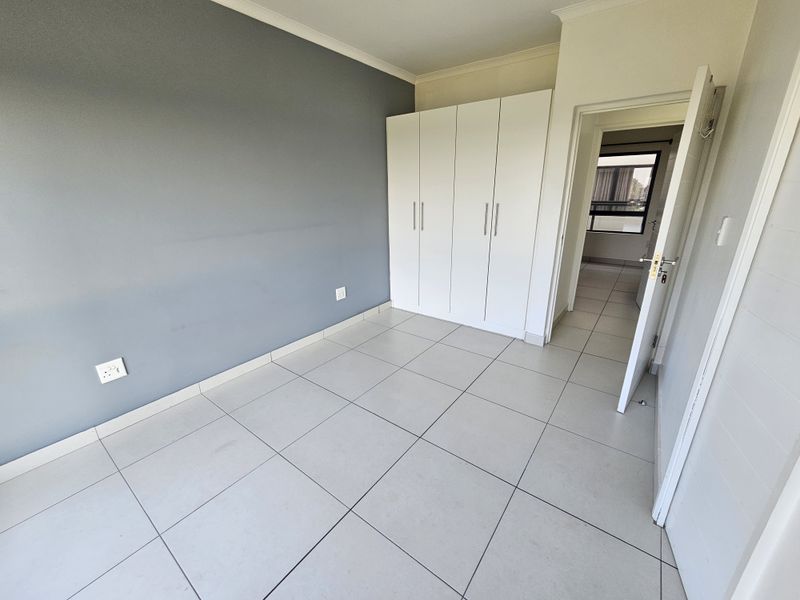 Prime property - Modern living - Photo 9