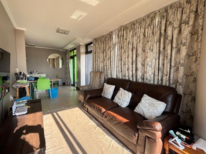 1-Bedroom Apartment for Sale in Umhlanga Ridge. - Photo 3