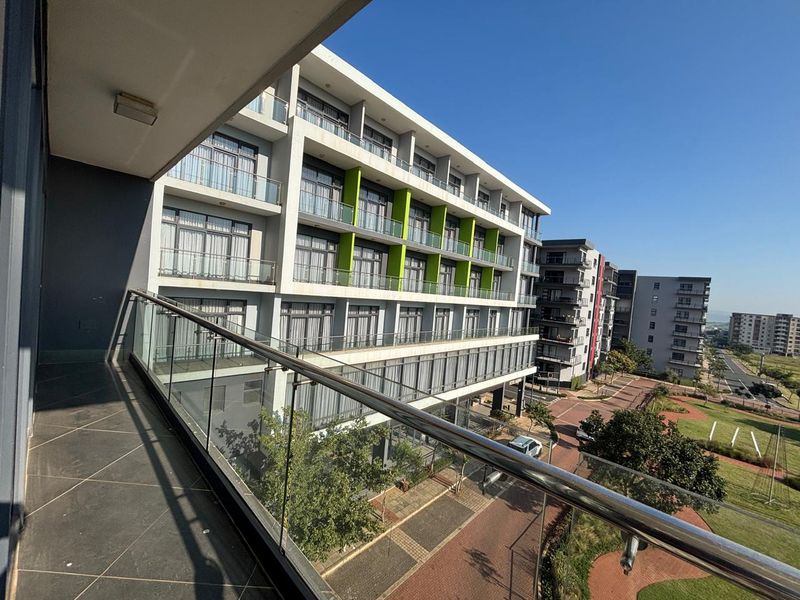 1-Bedroom Apartment for Sale in Umhlanga Ridge. - Photo 9