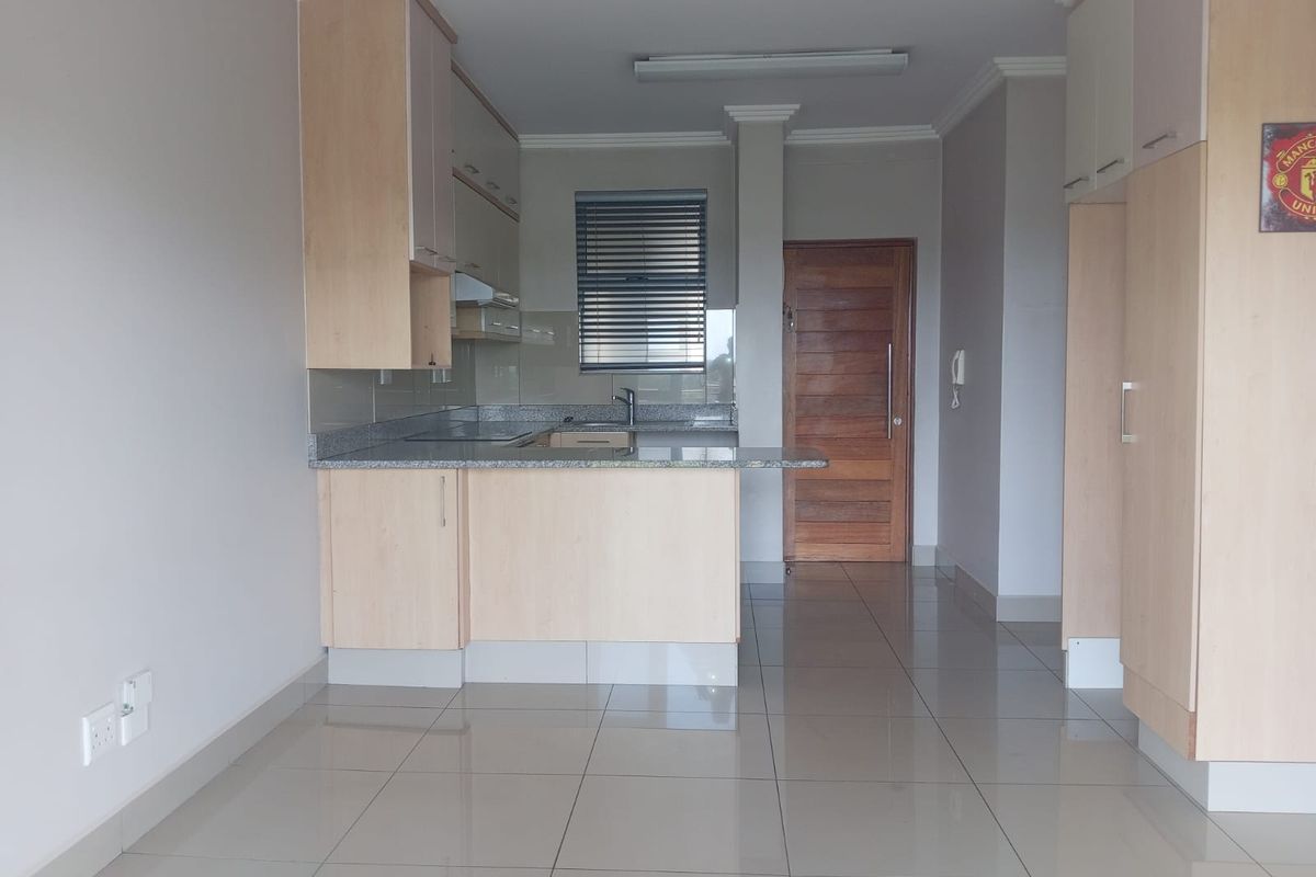 Prime  Property Presents A Stunning Two Bedroom Apartment Situated In Umhlanga Ridge For Sale - Photo 4