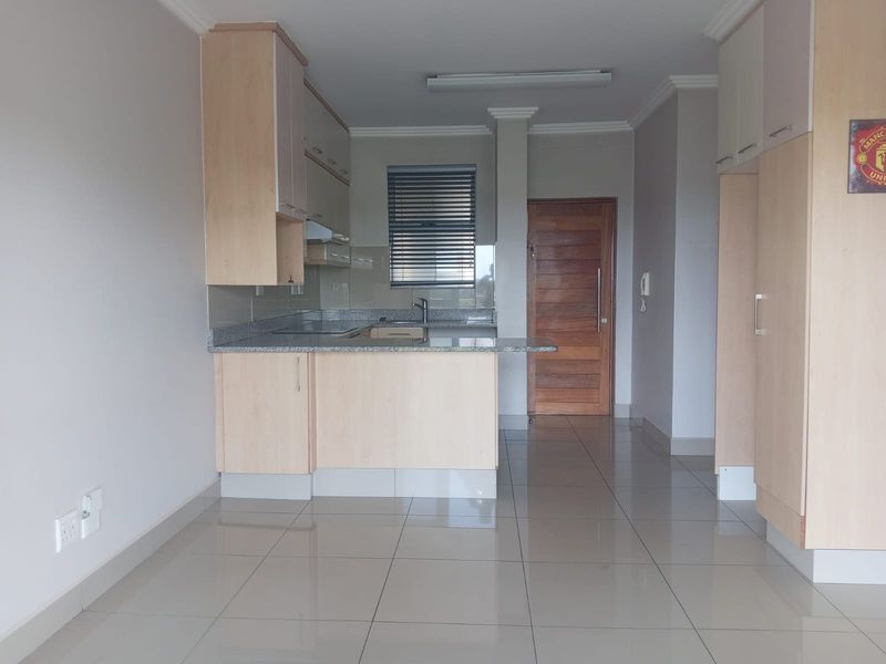 Prime  Property Presents A Stunning Two Bedroom Apartment Situated In Umhlanga Ridge For Sale - Photo 4