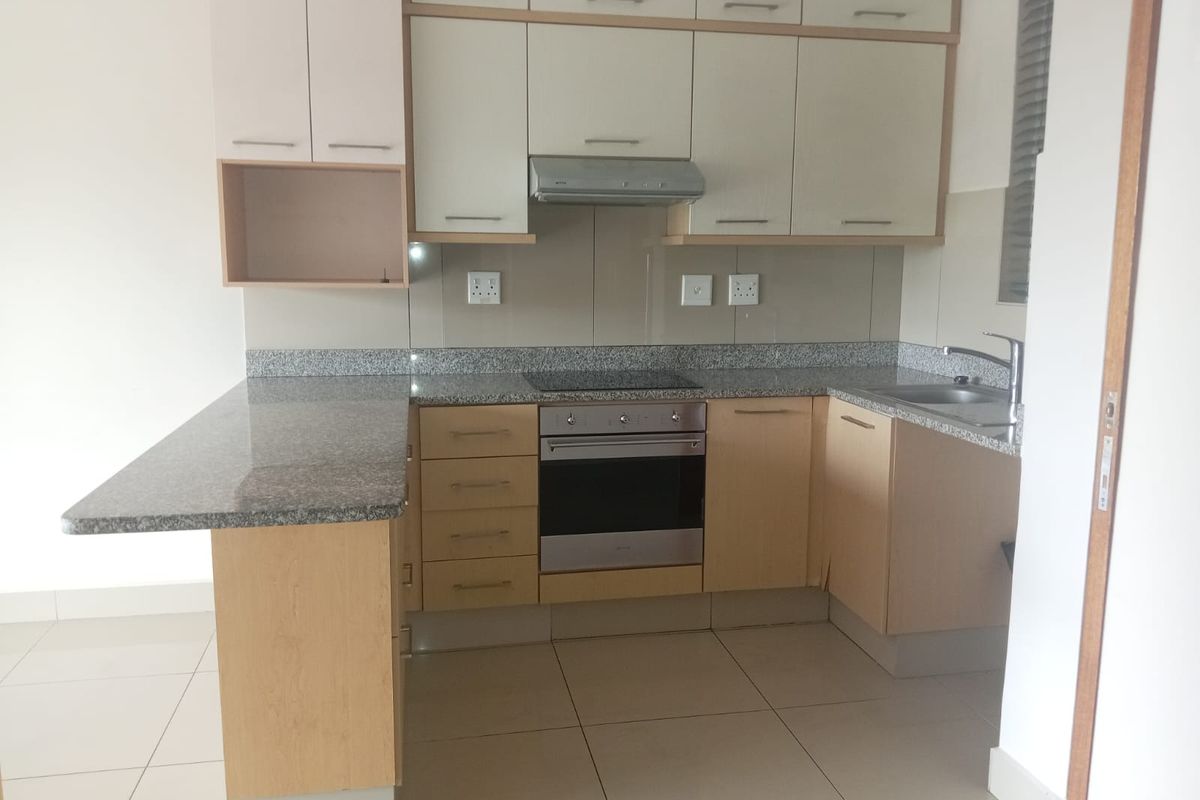 Prime  Property Presents A Stunning Two Bedroom Apartment Situated In Umhlanga Ridge For Sale - Photo 3