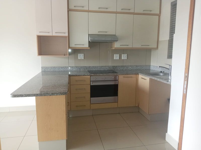 Prime  Property Presents A Stunning Two Bedroom Apartment Situated In Umhlanga Ridge For Sale - Photo 3