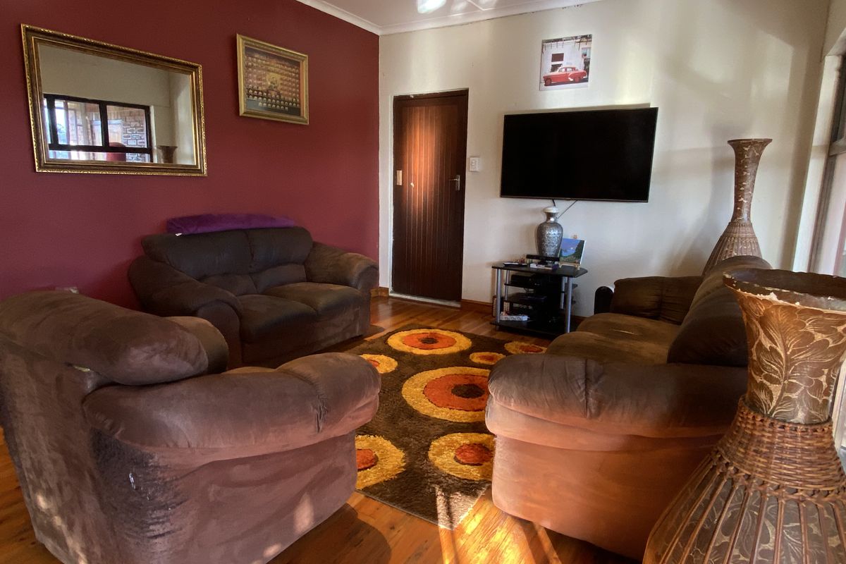 4 Bedroom House For Sale In Westville - Photo 5