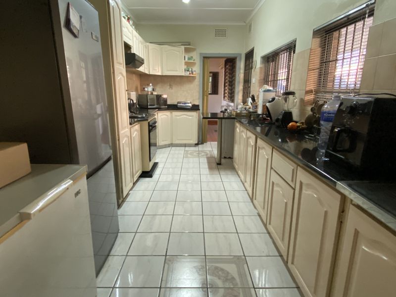4 Bedroom House For Sale In Westville - Photo 9