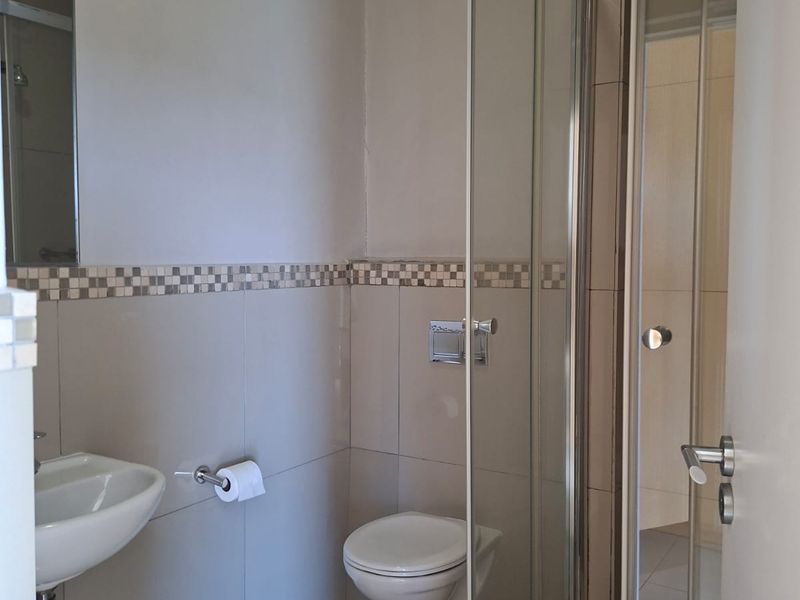 Prime Property Two bedroom for sale - Photo 6