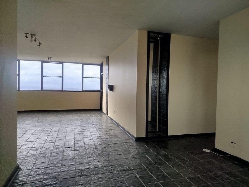 Spacious 2-Bedroom Apartment To Let in Morningside - Photo 4