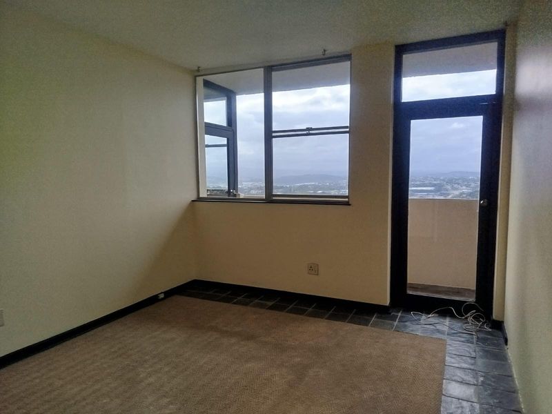 Spacious 2-Bedroom Apartment To Let in Morningside - Photo 8