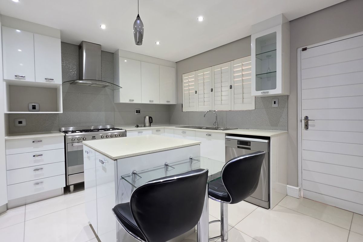 Townhouse For Sale In Umhlanga - Photo 3