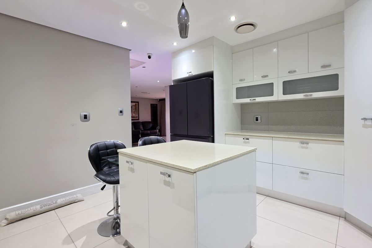 Townhouse For Sale In Umhlanga - Photo 5