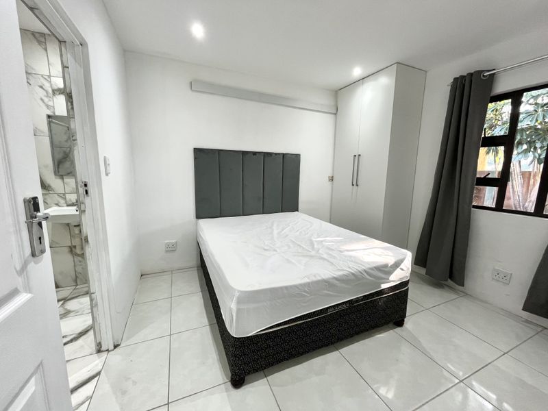 Modern 1 Bedroom Flat to Rent in Durban North – Available Immediately! - Photo 5