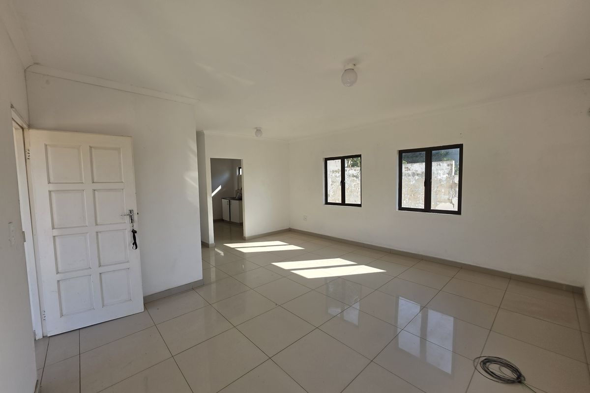 Prime 1,400m2 Level 3 Bed, 2 Bath Property – Perfect for a Community or Religious Centre! - Photo 5
