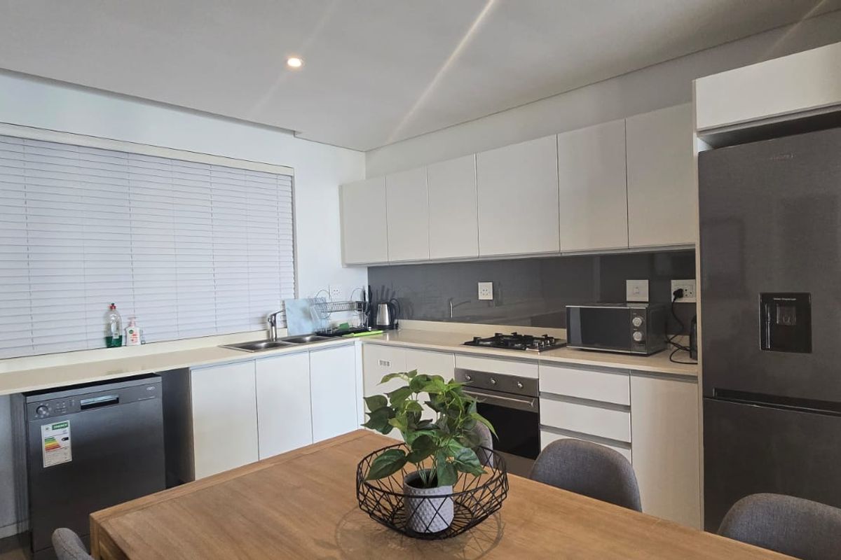 3-Bedroom, 3-Bathroom Apartment -Sibaya Precinct - Photo 2
