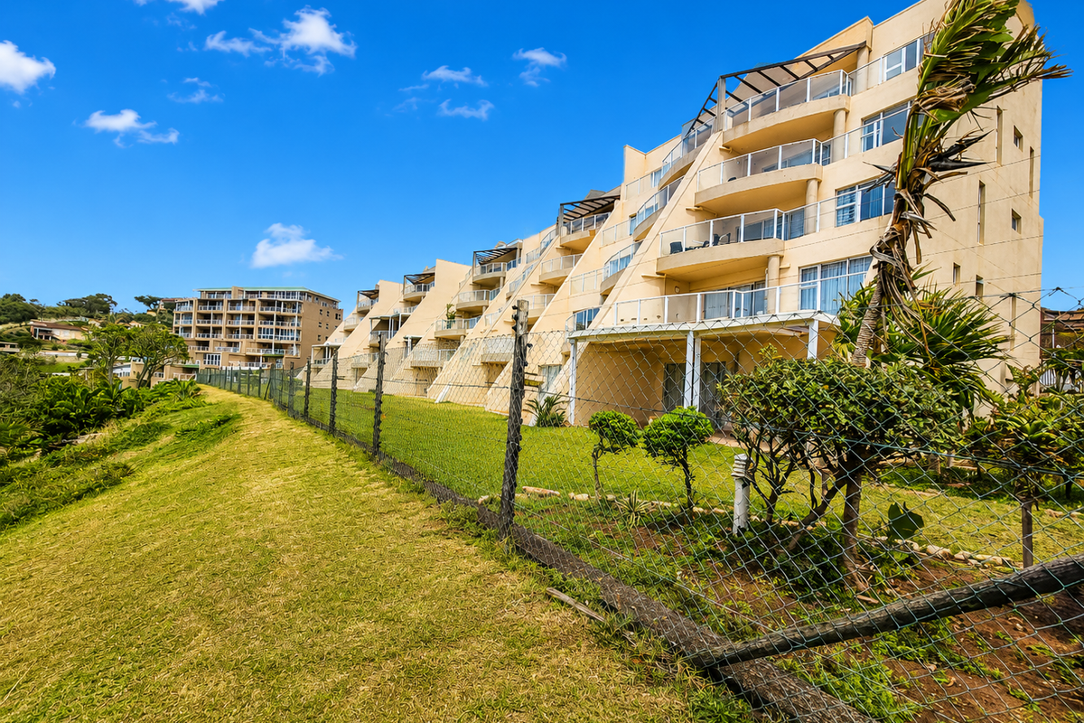Apartment For Sale In Margate - Photo 2