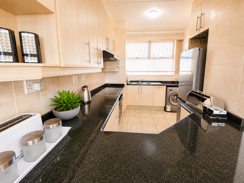 Apartment For Sale In Margate - Photo 9