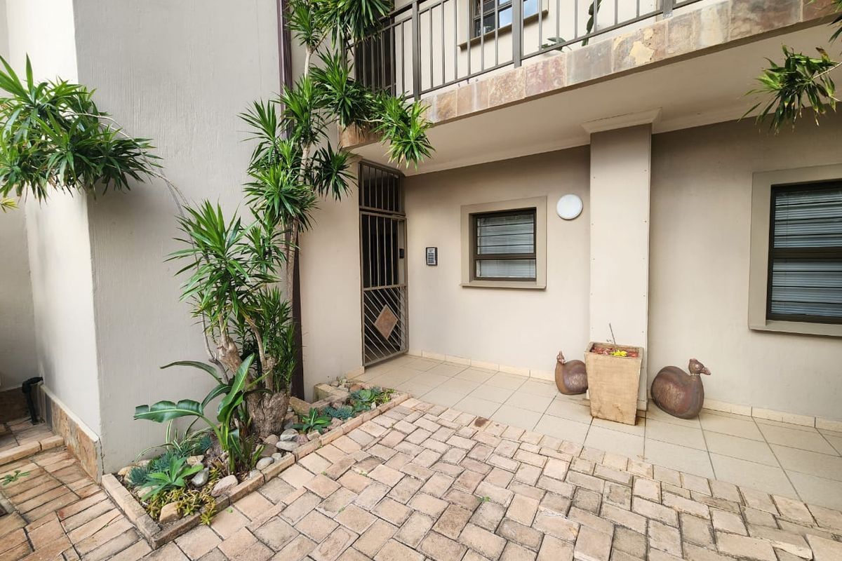 Apartment For Sale In Margate - Photo 5