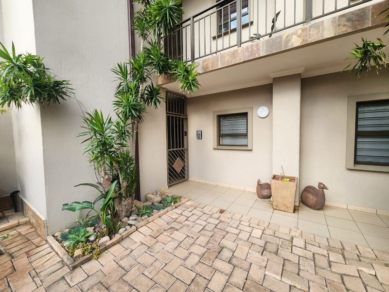 Apartment For Sale In Margate - Photo 5