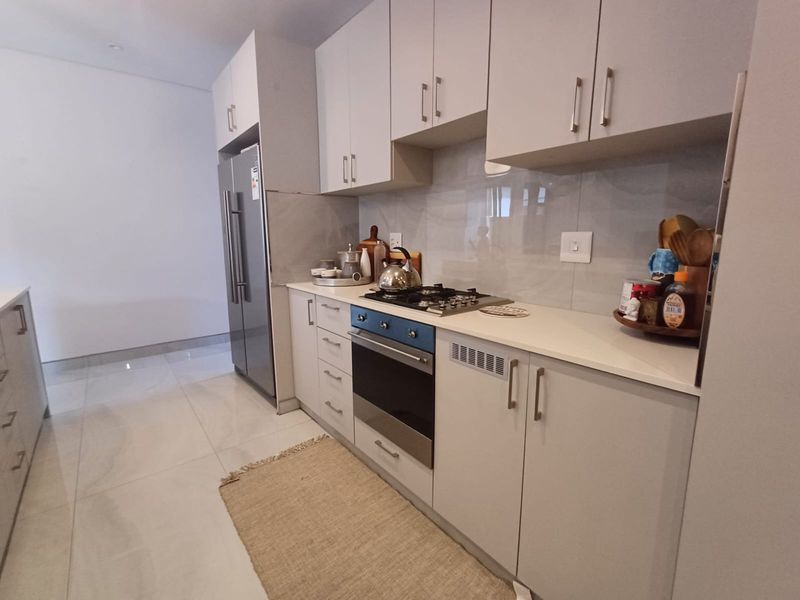 Unfurnished Charming 3-Bedroom Townhouse in Salta Estate - Photo 2