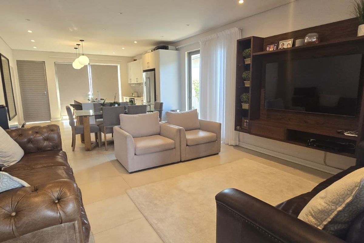 Unfurnished 4 Bedroom Townhouse - Salta Estate - Photo 4