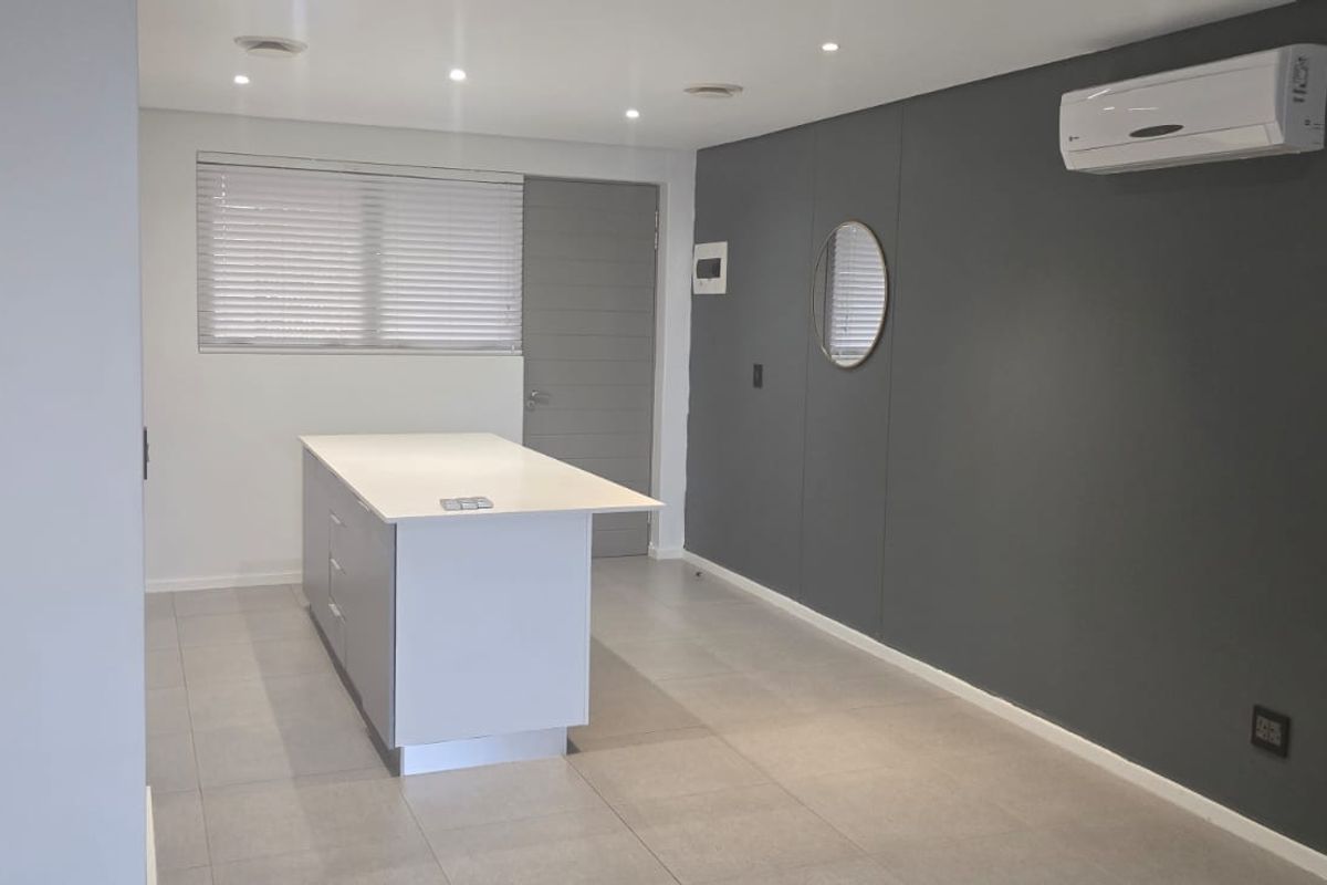 Unfurnished 2‐Bedroom Apartment — Pebble Beach, Sibaya - Photo 5