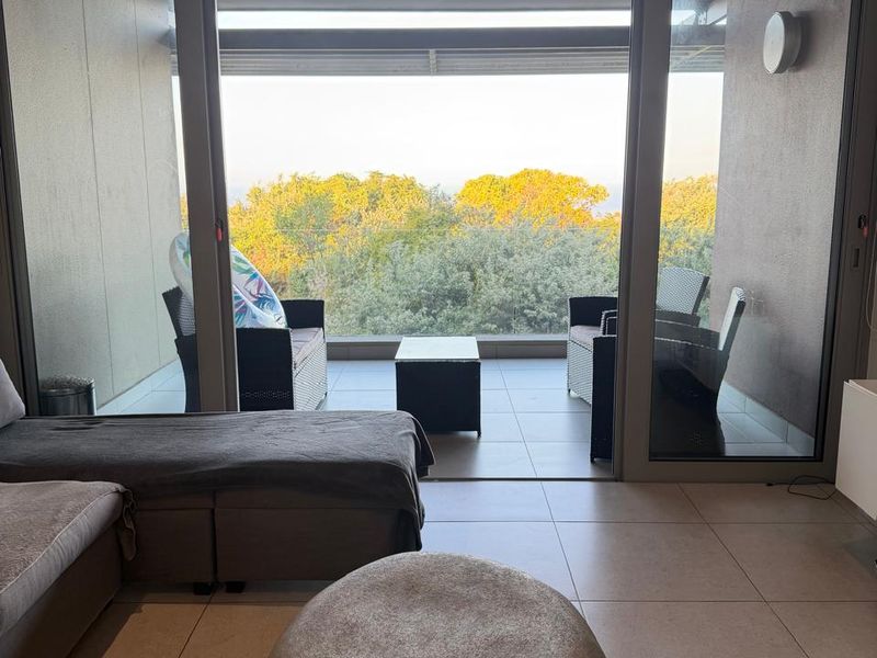 Two Bedroom Furnished - To let - Photo 4