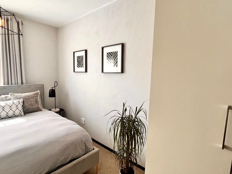 2 Bed 2 Bath Apartment in Broadacrs - Photo 10