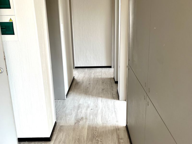 3 bed 2 bath PLUS loft - Photo 5