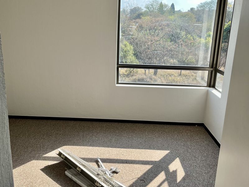 3 bed 2 bath PLUS loft - Photo 10