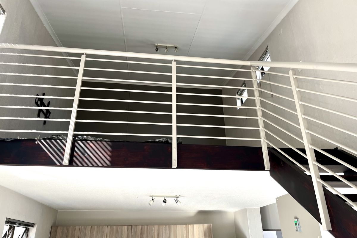 3 bed 2 bath PLUS loft - Photo 3