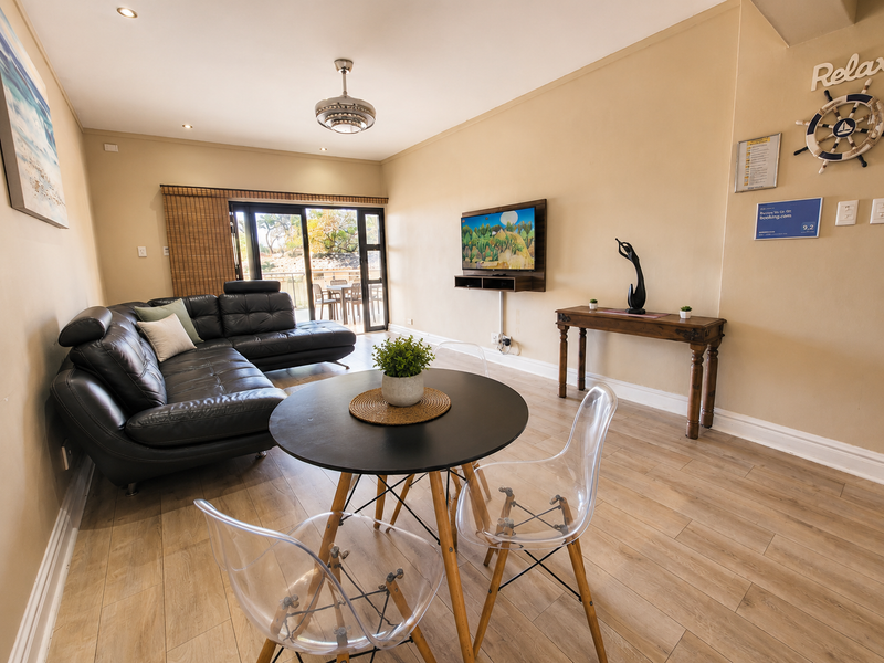 Apartment For Sale In Margate - Photo 6