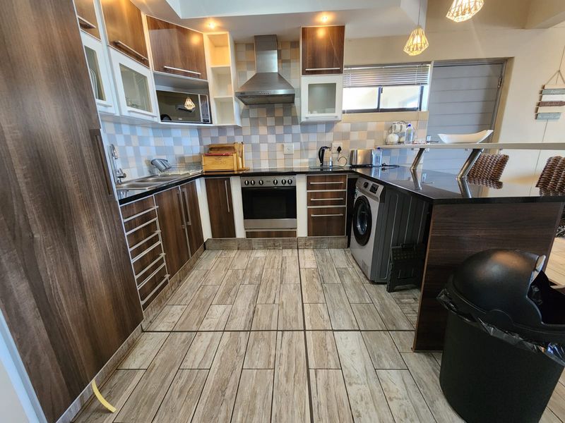 Apartment For Sale In Margate - Photo 5