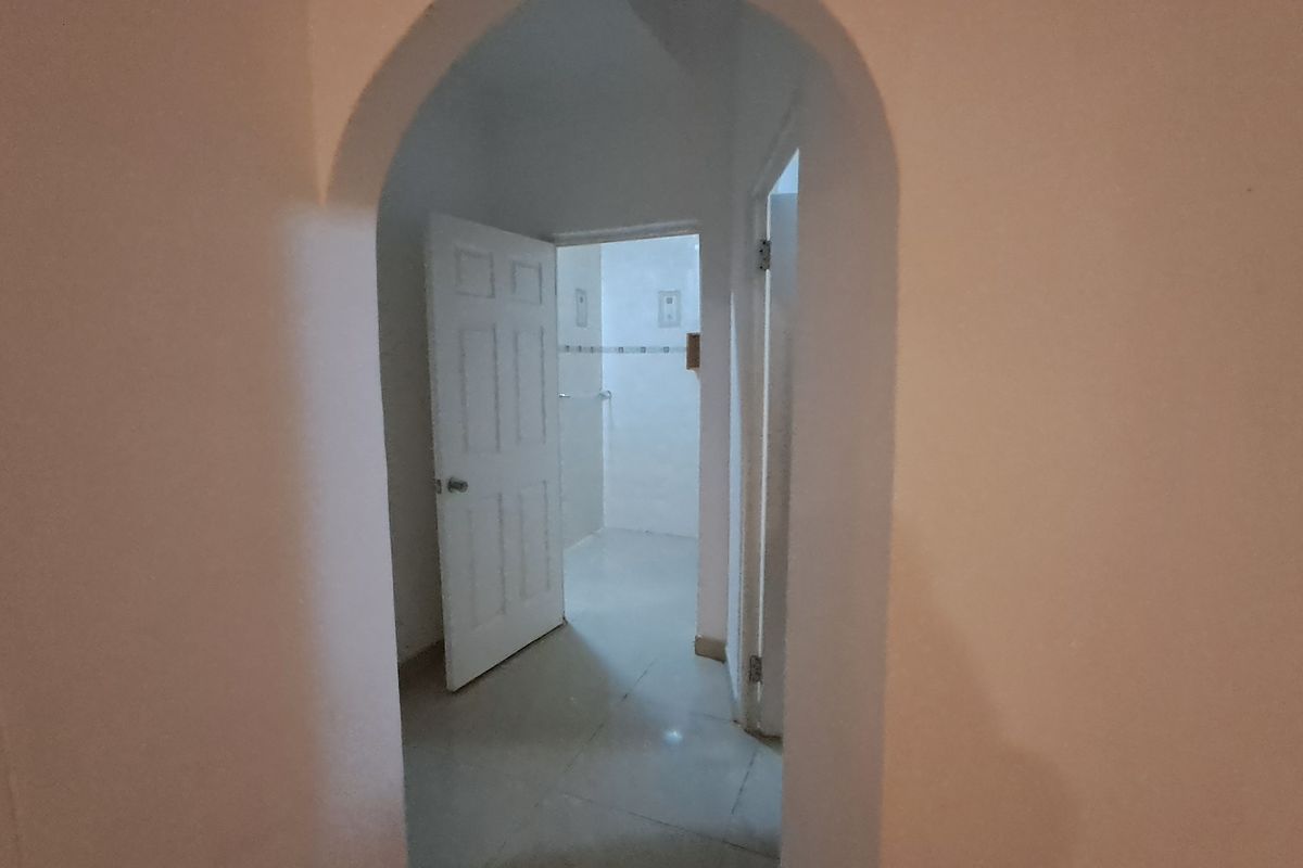 Spacious 1-Bedroom Apartment To Rent - Photo 4