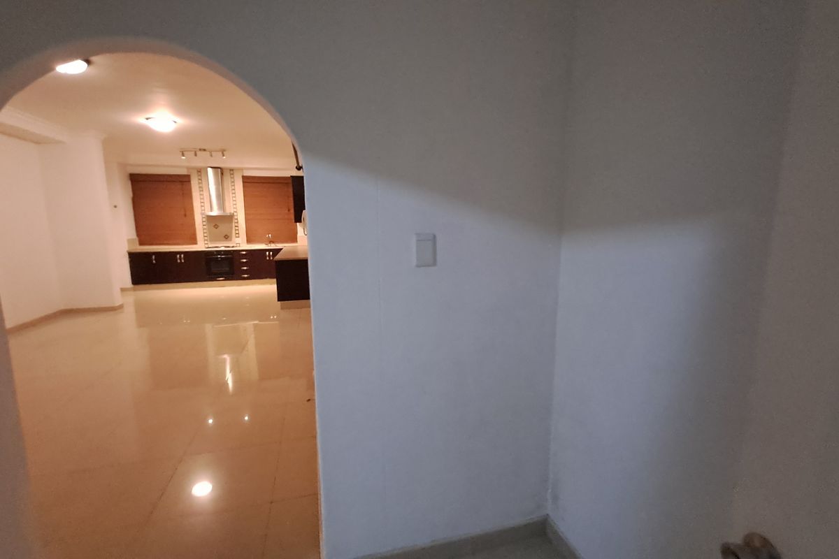 Spacious 1-Bedroom Apartment To Rent - Photo 5