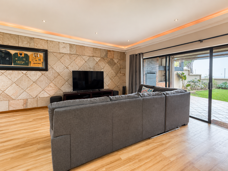 Apartment For Sale In Margate - Photo 10