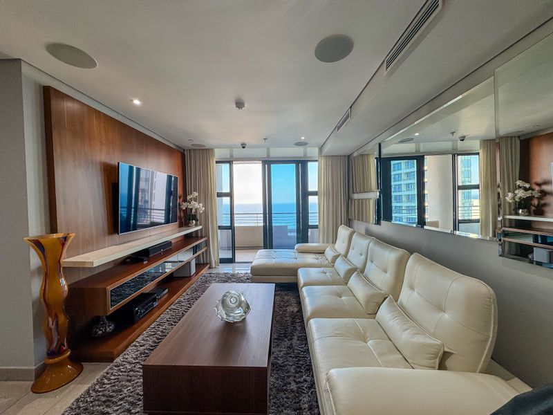 Luxury Living at Its Finest | Stunning 4 Bedroom, 5.5 Bathroom Family Home - Photo 1