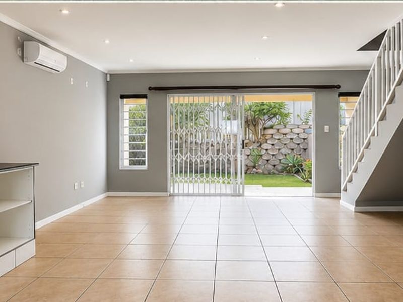 Gated Estate | 3 Bedroom To Let In Mount Edgecombe. - Photo 3